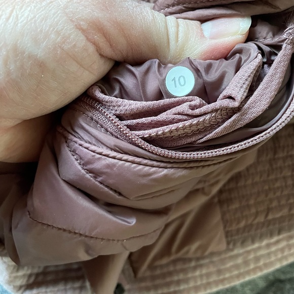 Sz 10 Lululemon The Bomb Bomber Jacket - Picture 6 of 7